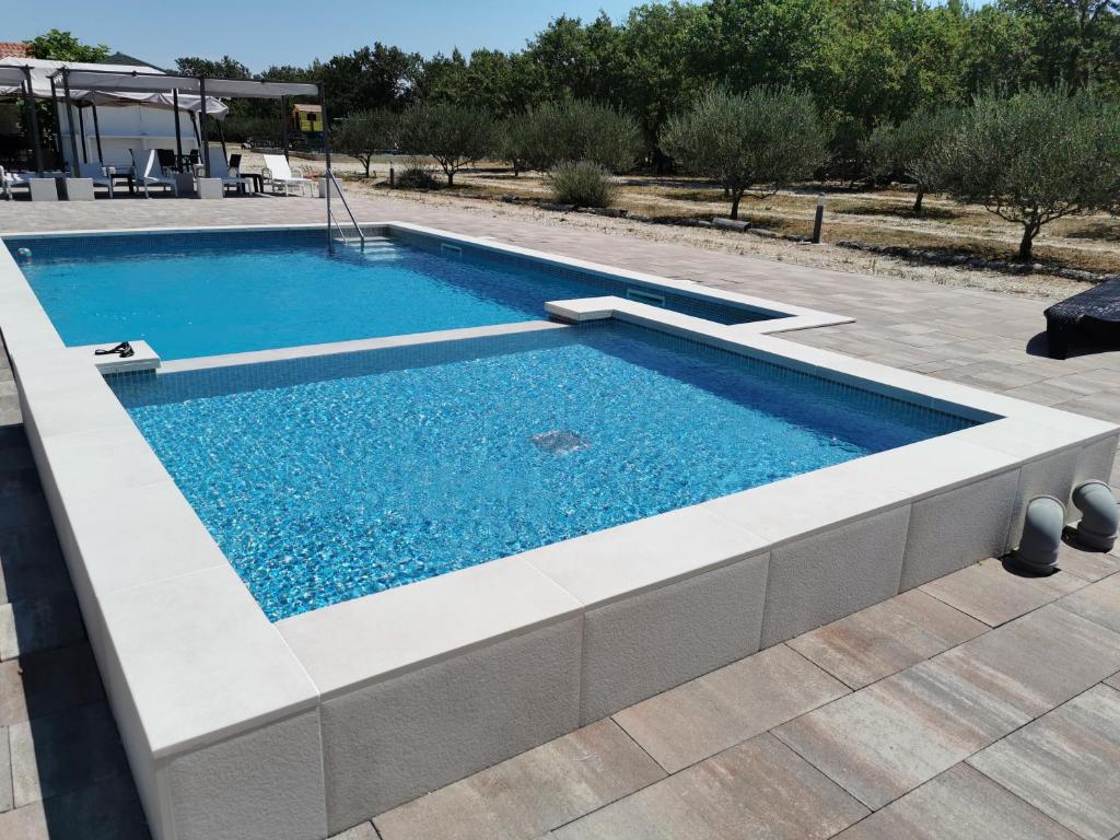 Grande Glamping with Pool photo 1