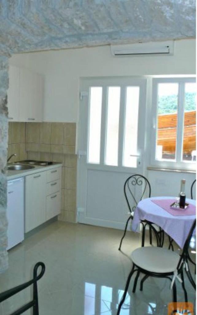 Apartments Djurdjica photo 4
