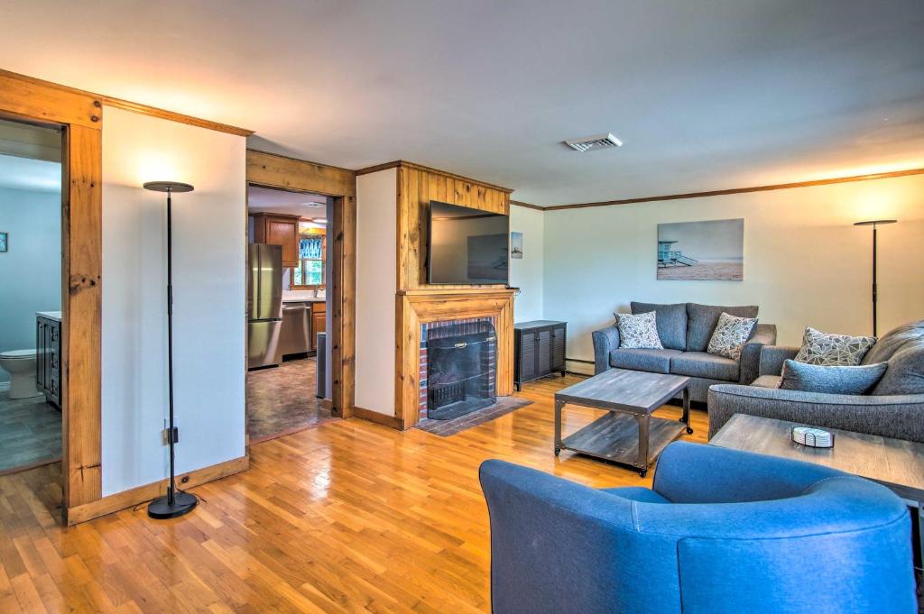 Pet-Friendly Cape Cod Getaway Less Than 1 Mi to Beach photo 2