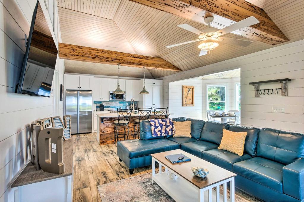 Riverfront Darien Cottage with Private Dock! photo 1