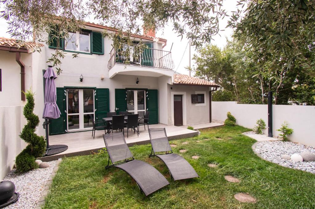 Villa Mungo photo 1