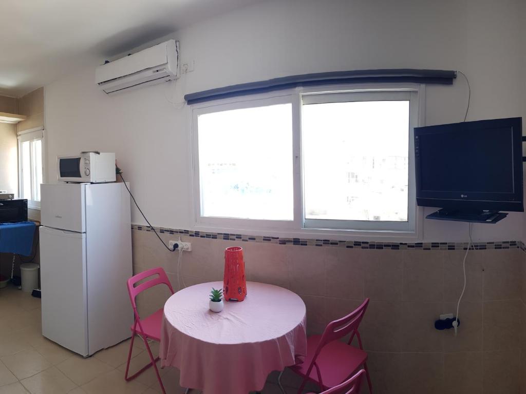 Beau 2 pièces et Beau studio clair en plein centre ville Netanya photo 2