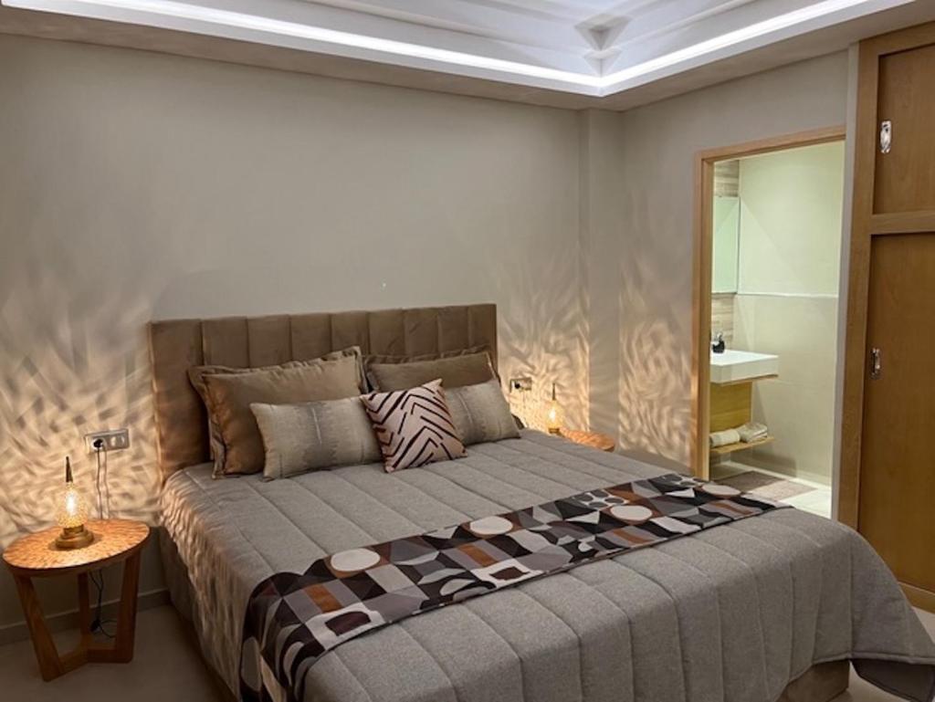 Luxury Apartment 105sqm Terrace Seafront WIFI Unlimited photo 3