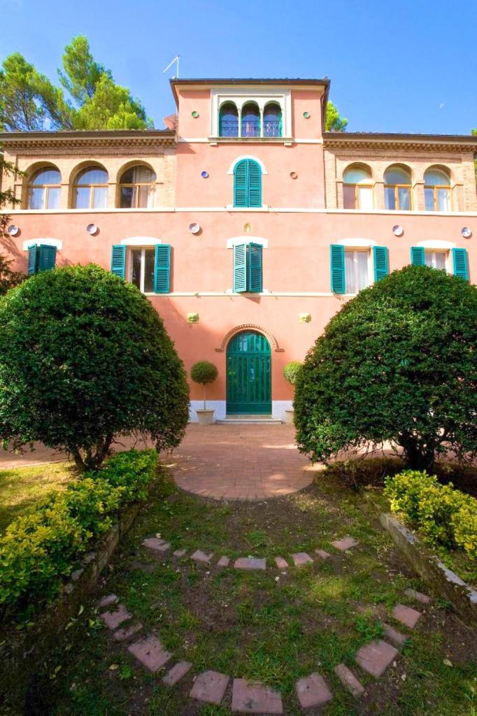 One bedroom appartement with shared pool enclosed garden and wifi at Fabriano photo 1