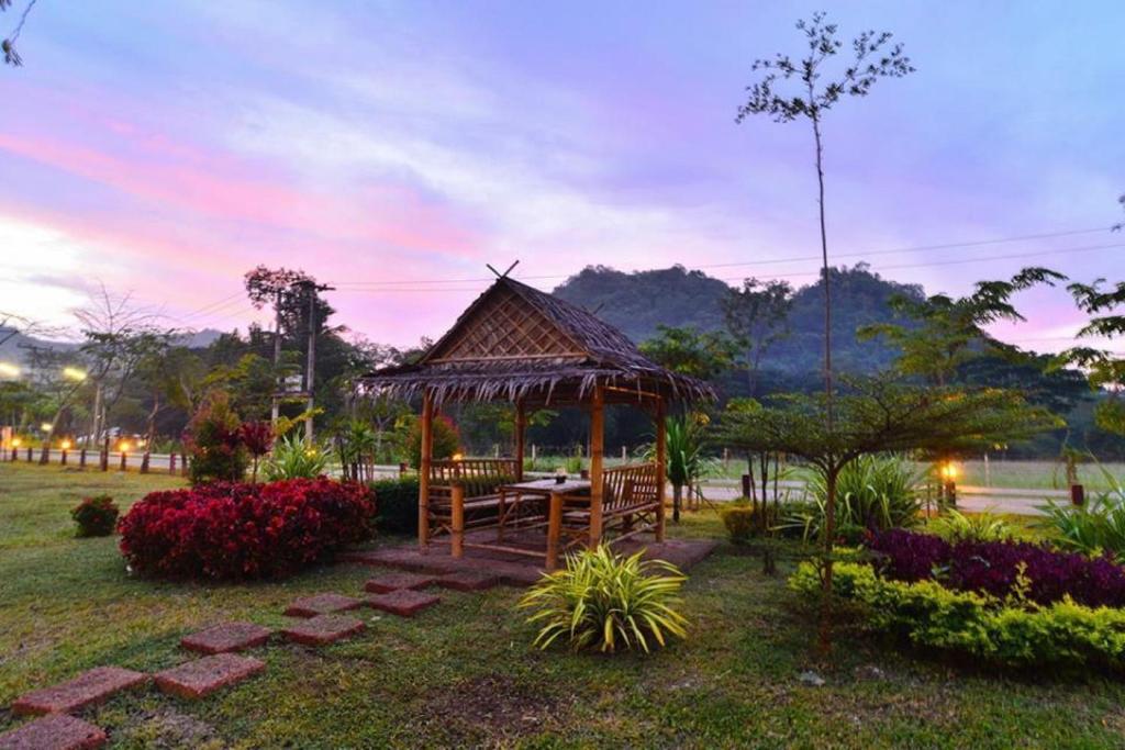 Family Resort Khao Yai photo 1