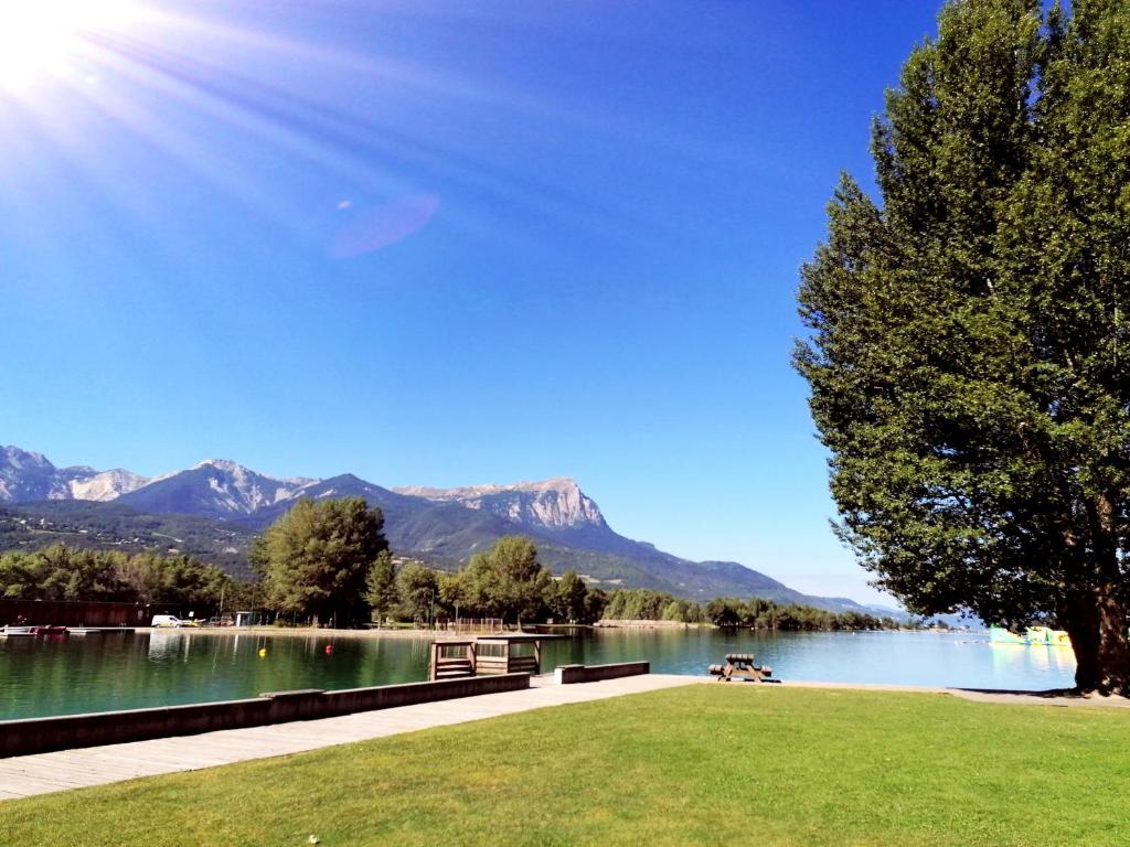 T3 au Plan d’eau d’Embrun avec Garage et Terrasse photo 4