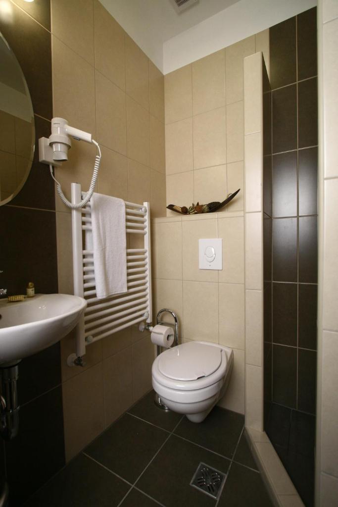 Двухместный (Стандартный двухместный номер с 1 кроватью), Central Hotel 21