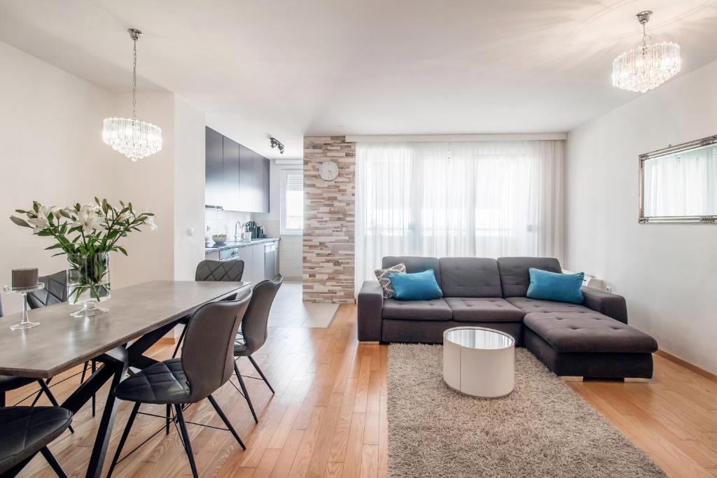 Apartment Montesa Zadar with free parking and balcony photo 1
