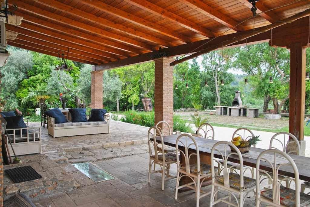 Casa Meridiana con piscina relax tra i vigneti photo 3