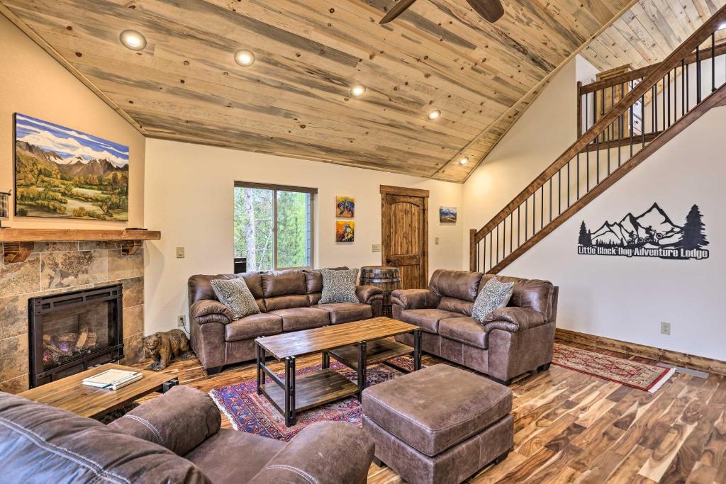 Rocky Mountain Alma Cabin with Deck and Hot Tub! photo 4
