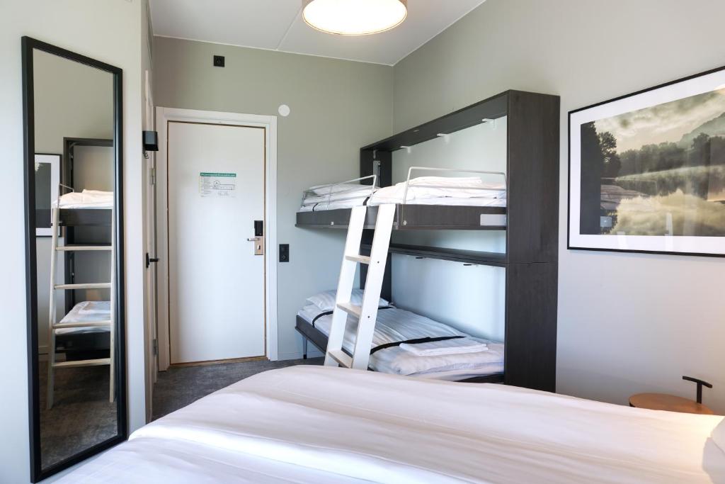 First Hotel Jönköping photo 2