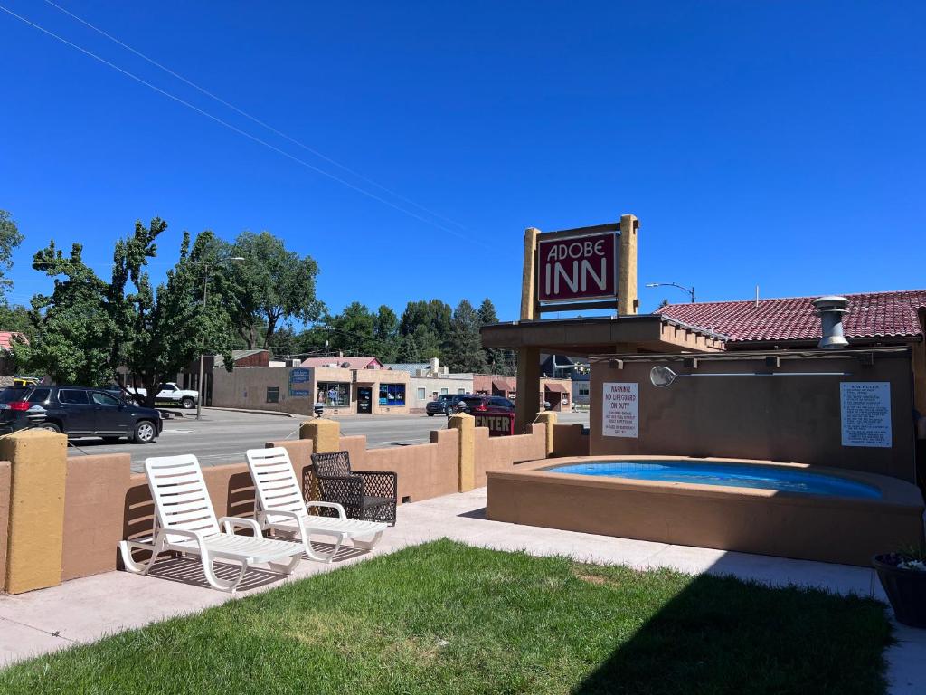 Adobe Inn image