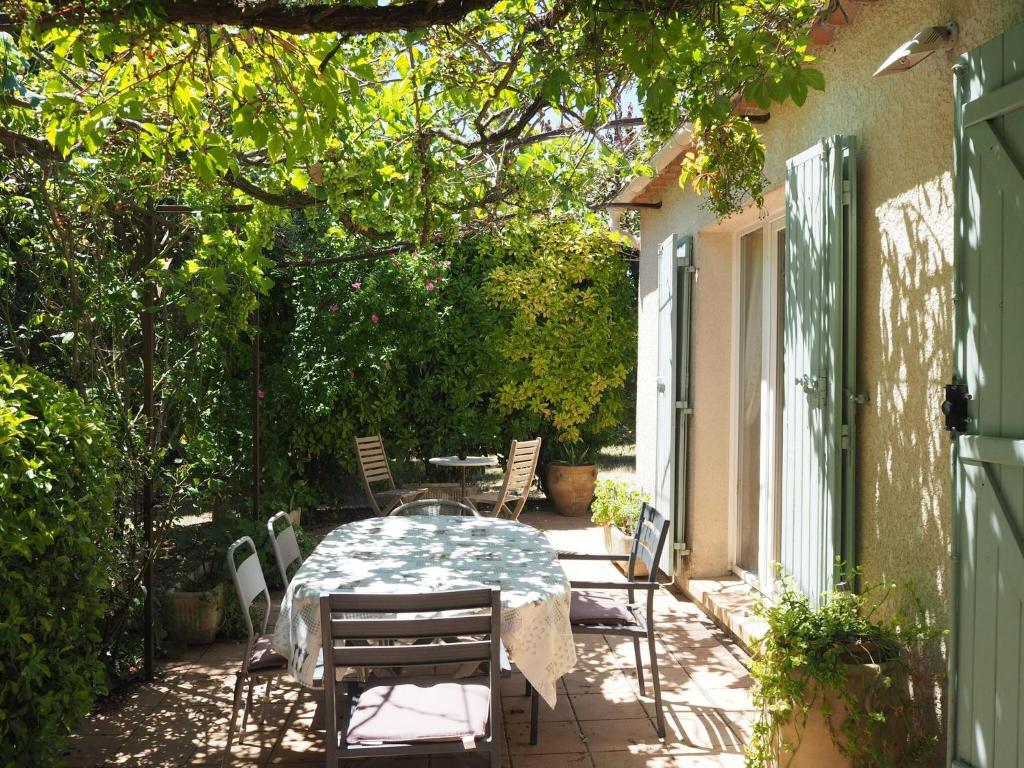 holiday home, Vernègues photo 2