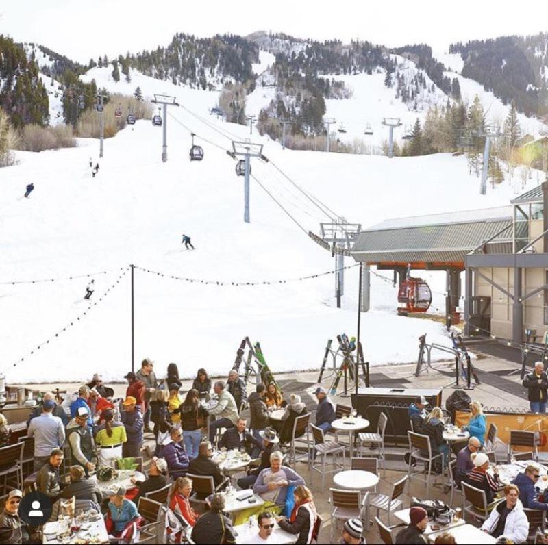 Expansive 2 Bedroom Downtown Aspen Condo, Walk to Gondola for Skiing, Steps to Dining, Shopping and Entertainment image