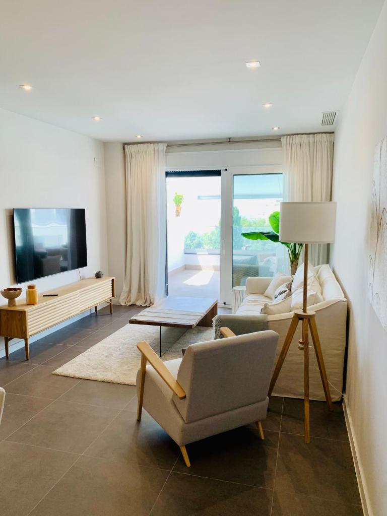 Sea view luxury new apartment Marbella Port photo 2