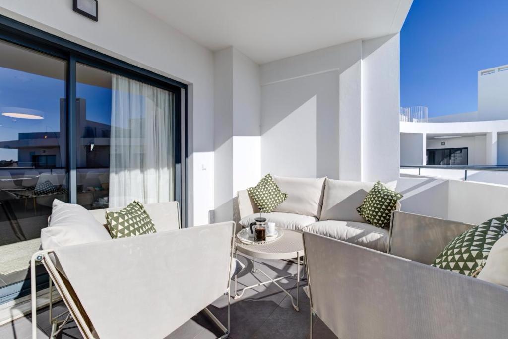 Luxury Two Bedroom Apartment with Private Roof Terrace and Hot Tub photo 1