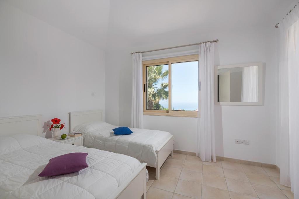 Resitour - Perneri Three Bedroom Villas photo 3
