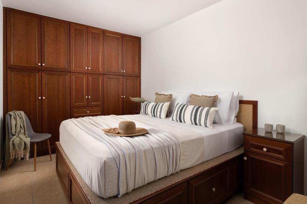 Lindos Luxury Belfry Apartment photo 3
