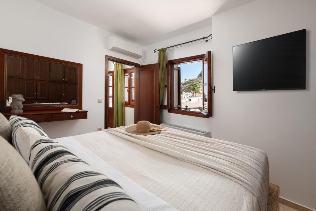 Lindos Luxury Belfry Apartment photo 4