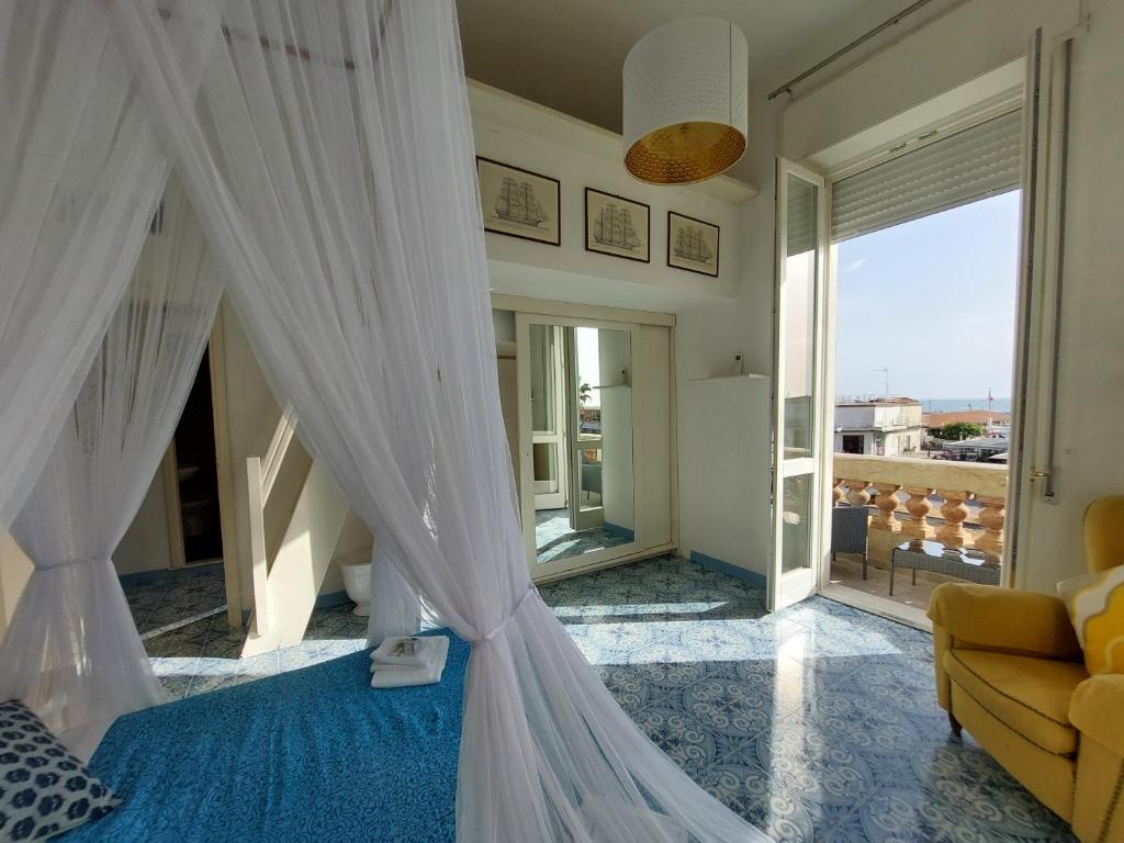Imperiale Apartment with sea view photo 4