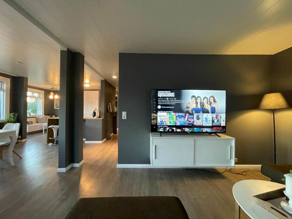 Lovely Penthouse downtown with 3 bedrooms photo 4