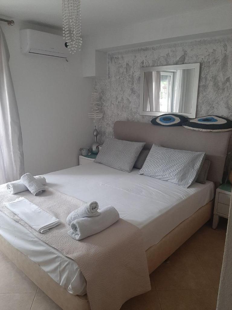 Luxury sea-apartment in Skala Fourkas photo 1