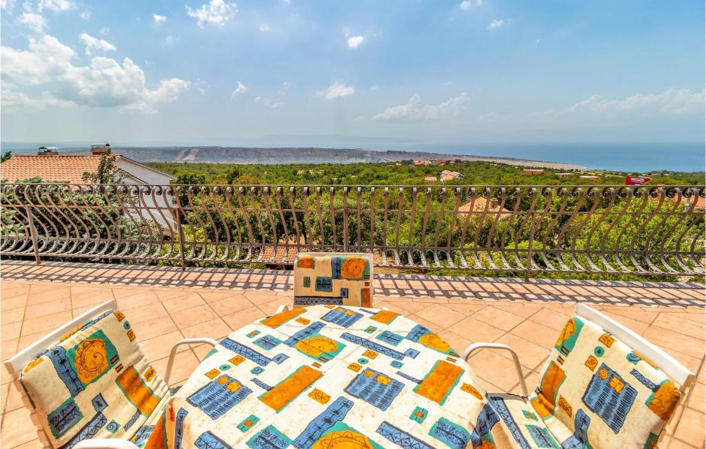 Stunning Apartment In Smrika With Wifi And 1 Bedrooms