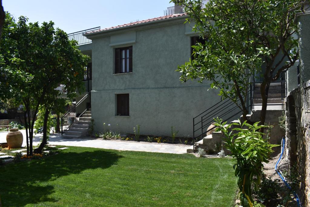 Betty's Garden House photo 2
