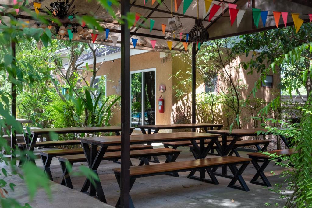 Muntra Garden Resort photo 2