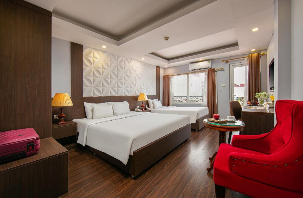 Khách sạn Tú Linh Palace 2