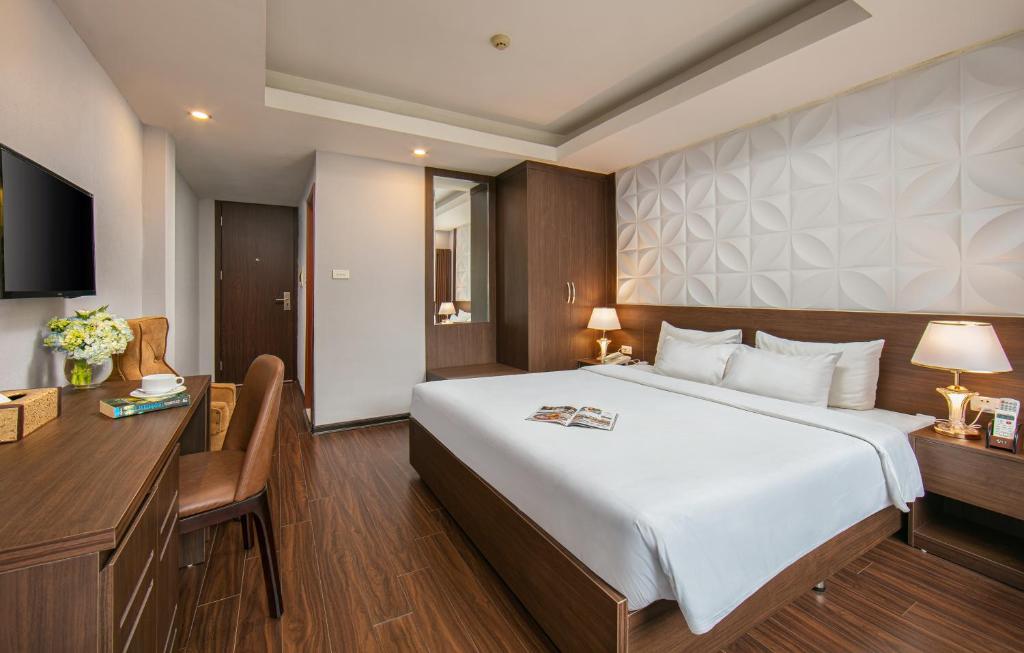 Khách sạn Tú Linh Palace 2