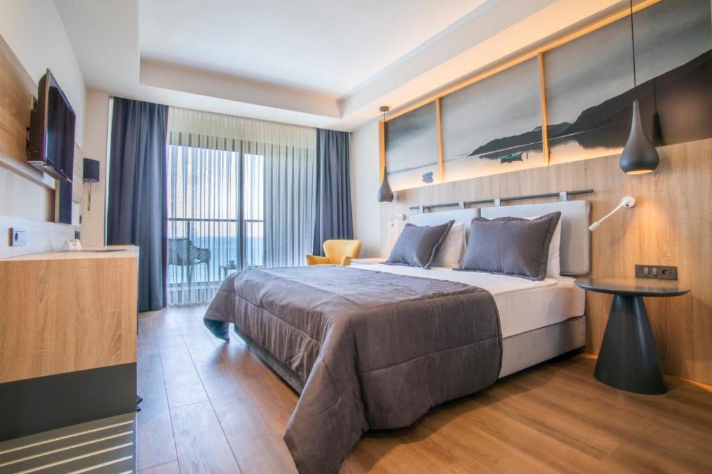 MAIA Luxury Beach Hotel & Spa photo 4