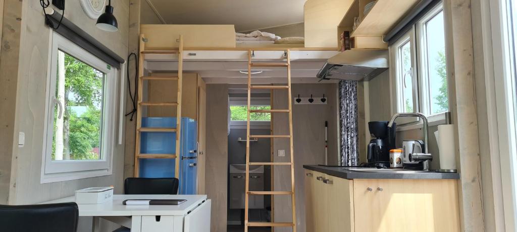 Vakantiepark 't Urkerbos -Tiny house photo 3