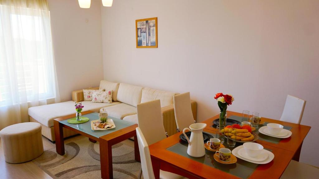 Apartment Marina Residence - Апартамент Марина Резидънс photo 3