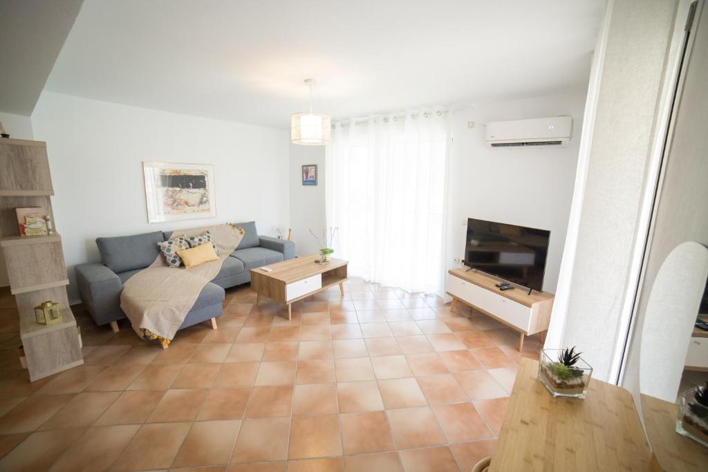 AZALEA - Modern studio with sea view photo 1