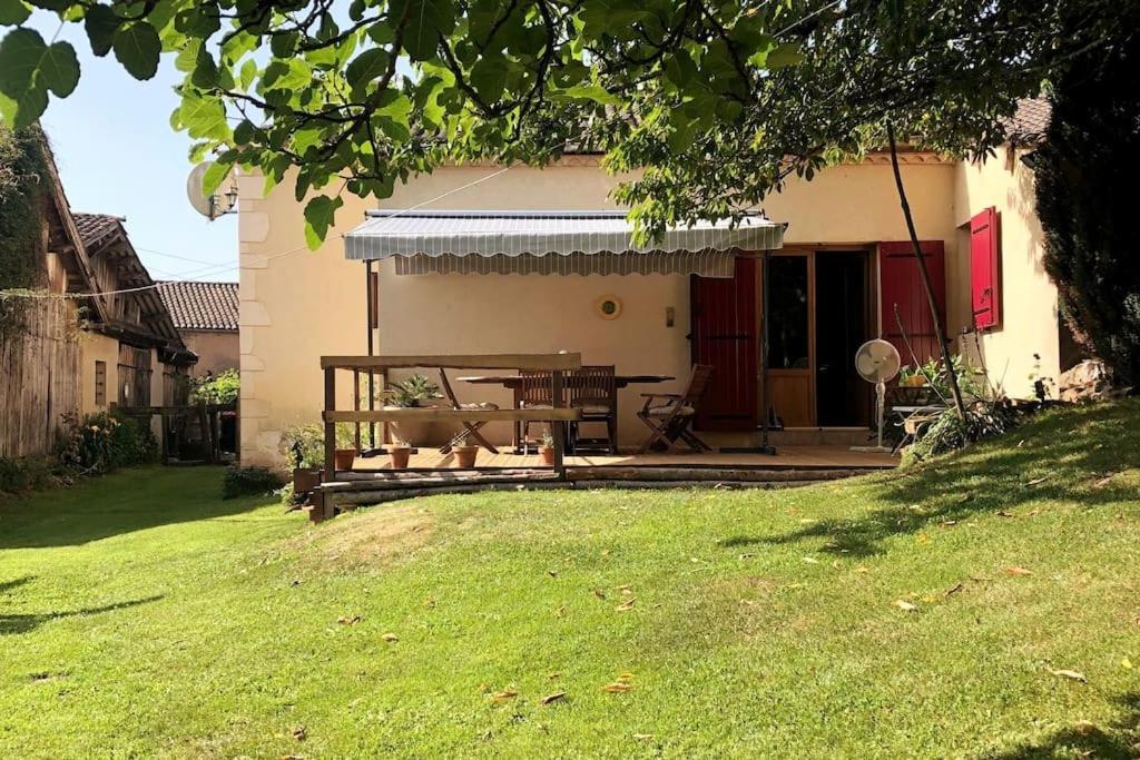 Holli cottage - Charming 2 bedrooms with terrace. photo 1