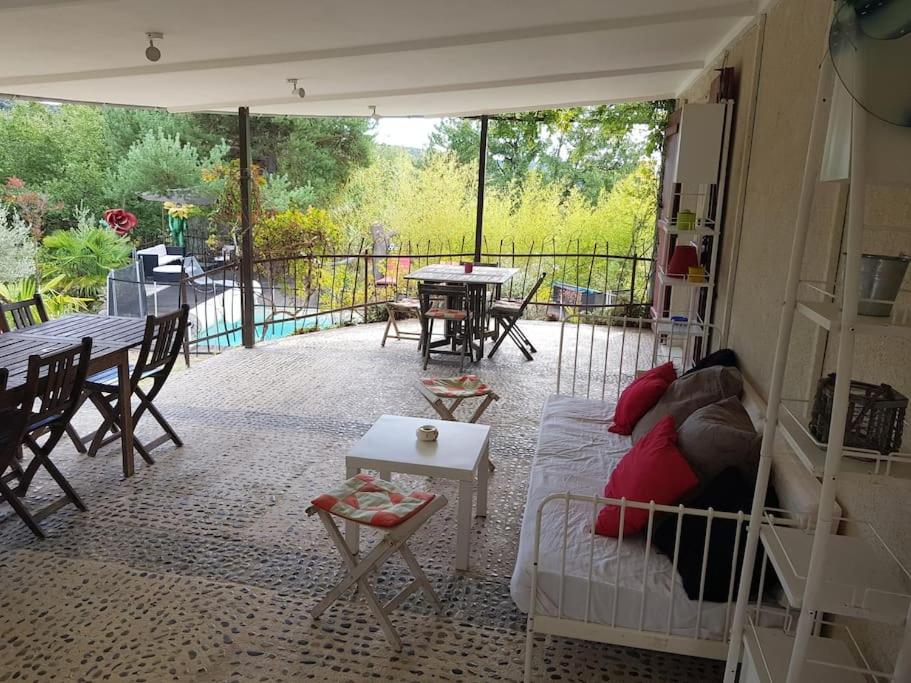 Villa forest home avec piscine dans les gorges du verdon en Provence photo 2