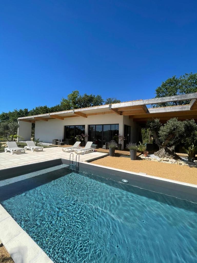 VILLA EDEN photo 1