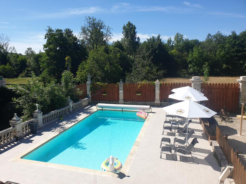 La Charrue gite complex photo 1