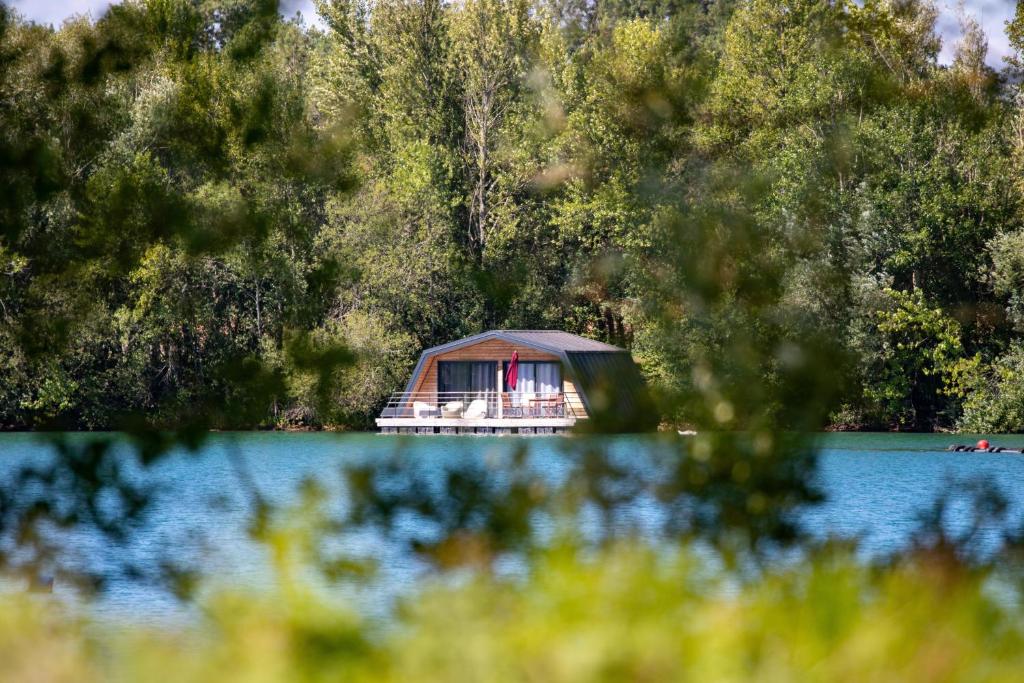 Maison flottante - Houseboat - Baurech Insolite photo 1