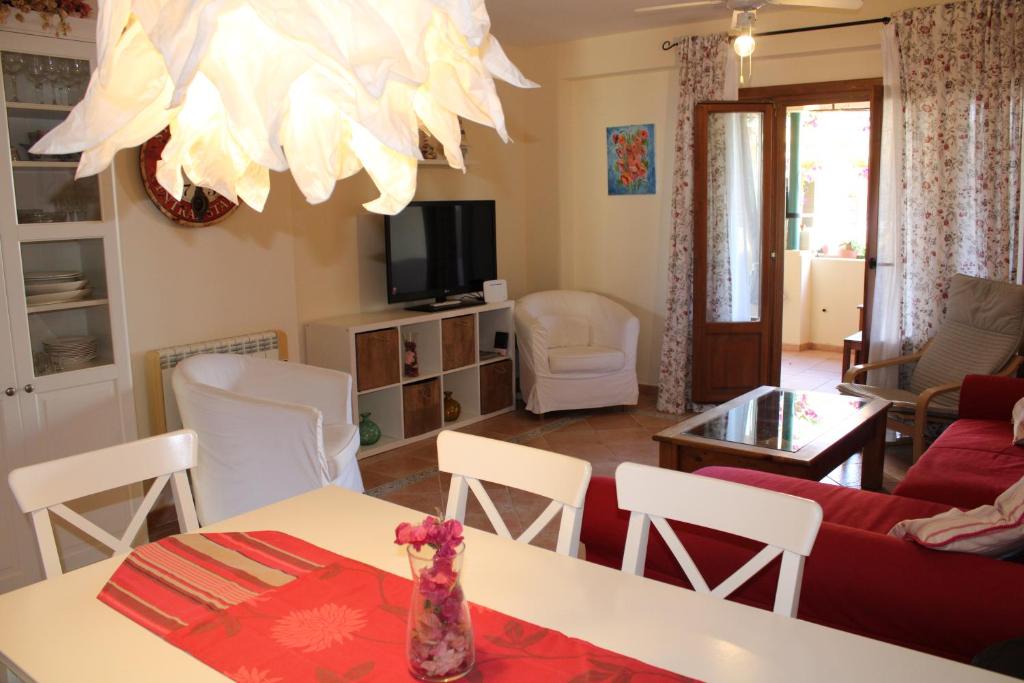 Marina Esuri. Bonito apartamento junto al Algarve portugués y 10 minutos de Isla Canela. photo 1