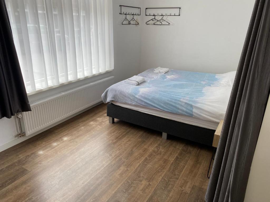 HaagsHuisje- eigen appartement, dichtbij alles, stijlvol photo 3