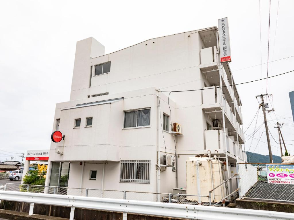 Tabist Motodai Business Hotel Kanonji photo 3