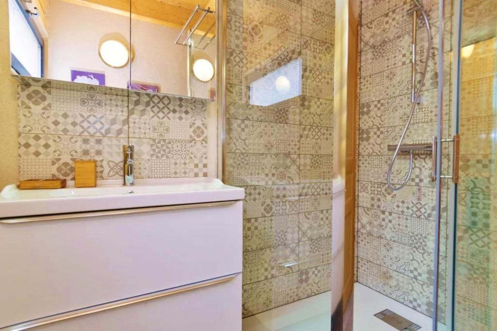 Maison de 3 chambres avec balcon amenage et wifi a Courchevel a 1 km des pistes photo 4
