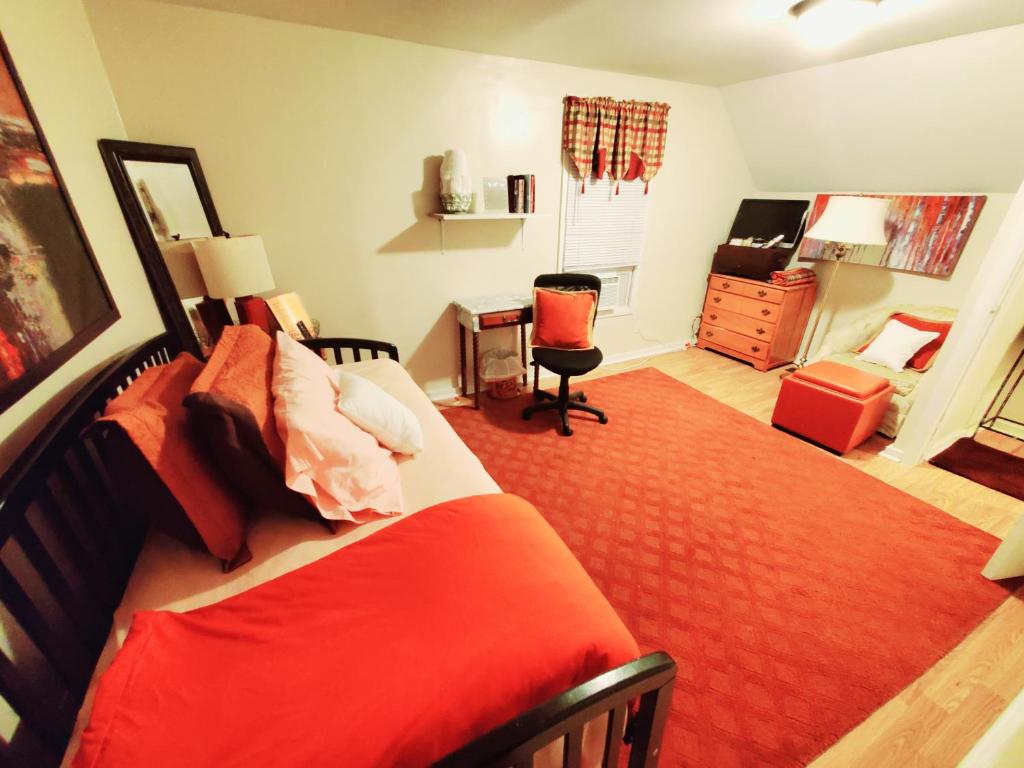 Room in Guest Room - Fall Room 3min From Yale, And Other Colleges image