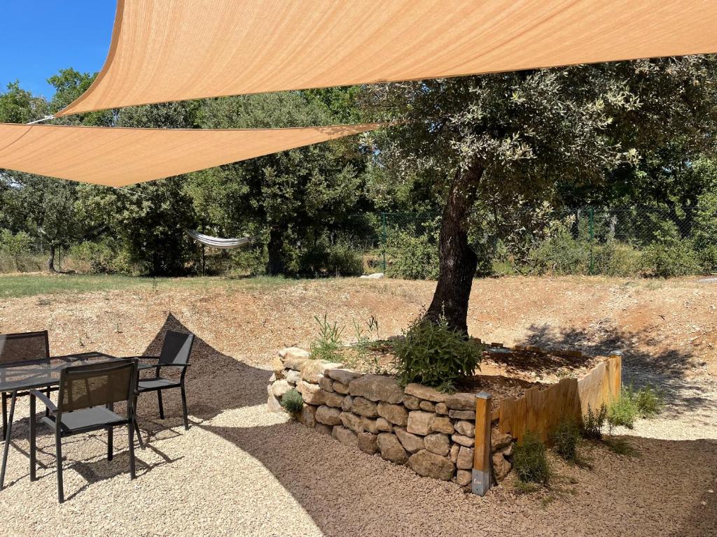 Mas la Chêneraie Lourmarin - Au calme, à 10 mn du centre ville à pied photo 3