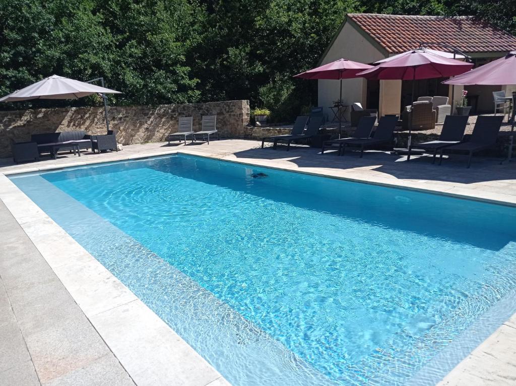 La Roussilhe photo 1