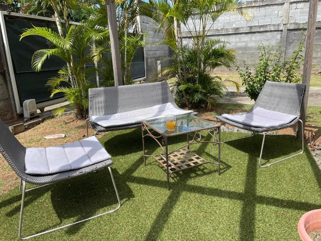 TAHITI - Fare Vairai Pool photo 2