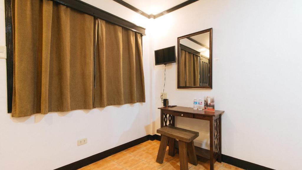 RedDoorz La Sefa Hotel and Resort Atimonan photo 3