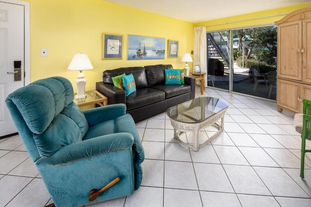 Seaspray Condos 108B image